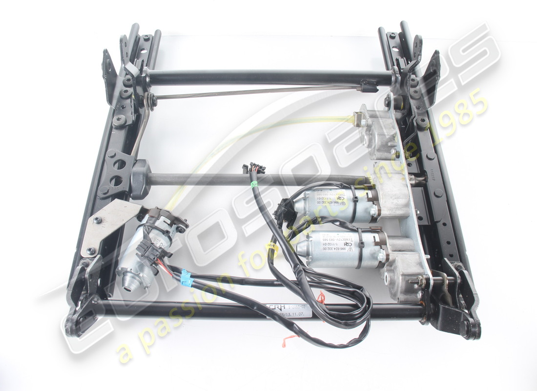 NOUVEAU MÉCANISME DE RÉGLAGE DU SIÈGE CONDUCTEUR MASERATI. RÉFÉRENCE 980001111 (1) nouveau mécanisme de réglage du siège conducteur maserati. référence 980001111 (1)