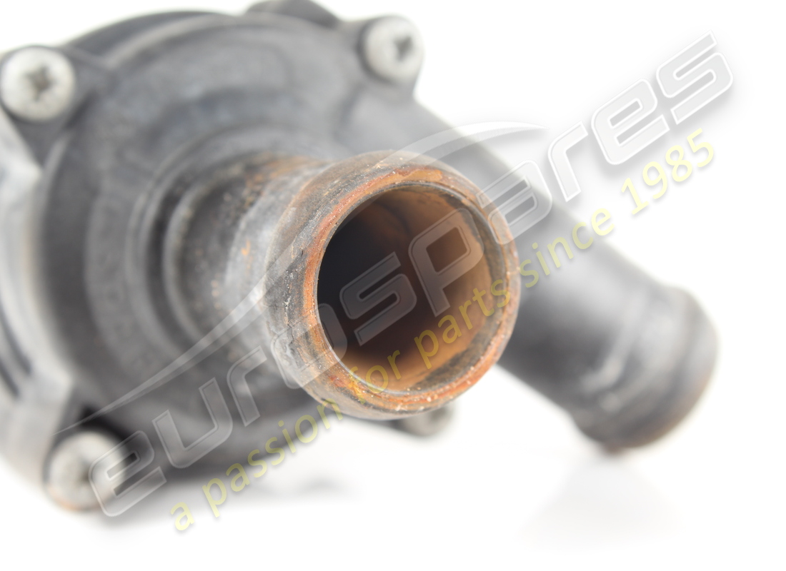 utilisé ferrari pompe à eau complète. numéro de pièce 65460300 (4)