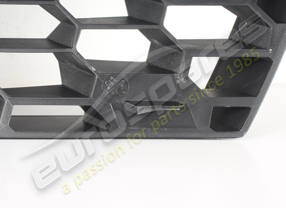 nouvelle (autre) lamborghini grille de pare-chocs avant gauche. numéro de pièce 4t0807682 (5)