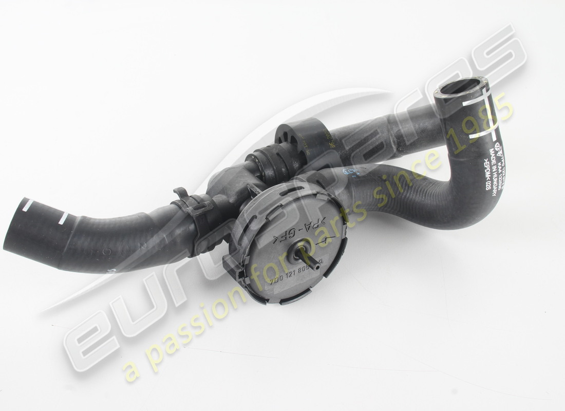 nouveau tuyau d'eau porsche. numéro de pièce 95810637402 (1)