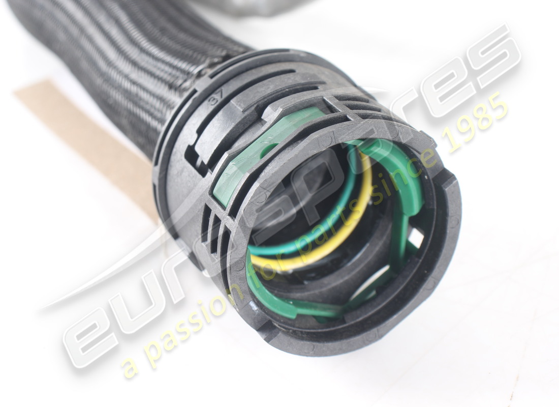 TUYAU DE REMPLISSAGE DE CARBURANT D'OCCASION FERRARI. NUMÉRO DE PIÈCE 278323 (5) tuyau de remplissage de carburant d'occasion ferrari. numéro de pièce 278323 (5)