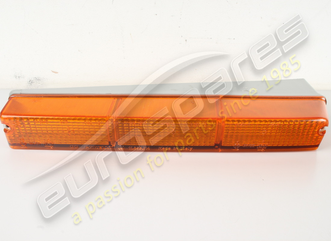 nouvelle lentille avant gauche complète (orange/orange). référence 61942800 (1)