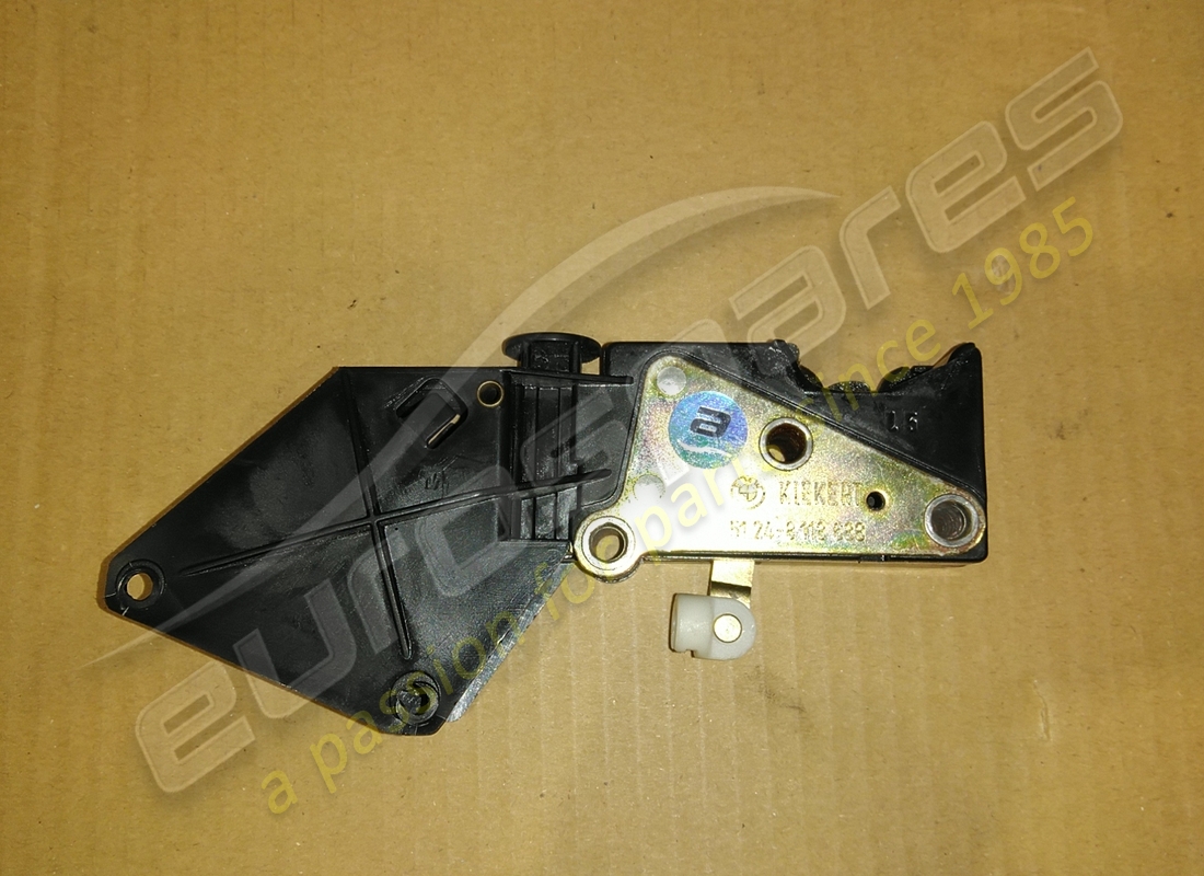 UTILISÉ Ferrari SERRURE DU COUVERCLE DE COFFRE. NUMÉRO DE PIÈCE 63891100 (1)