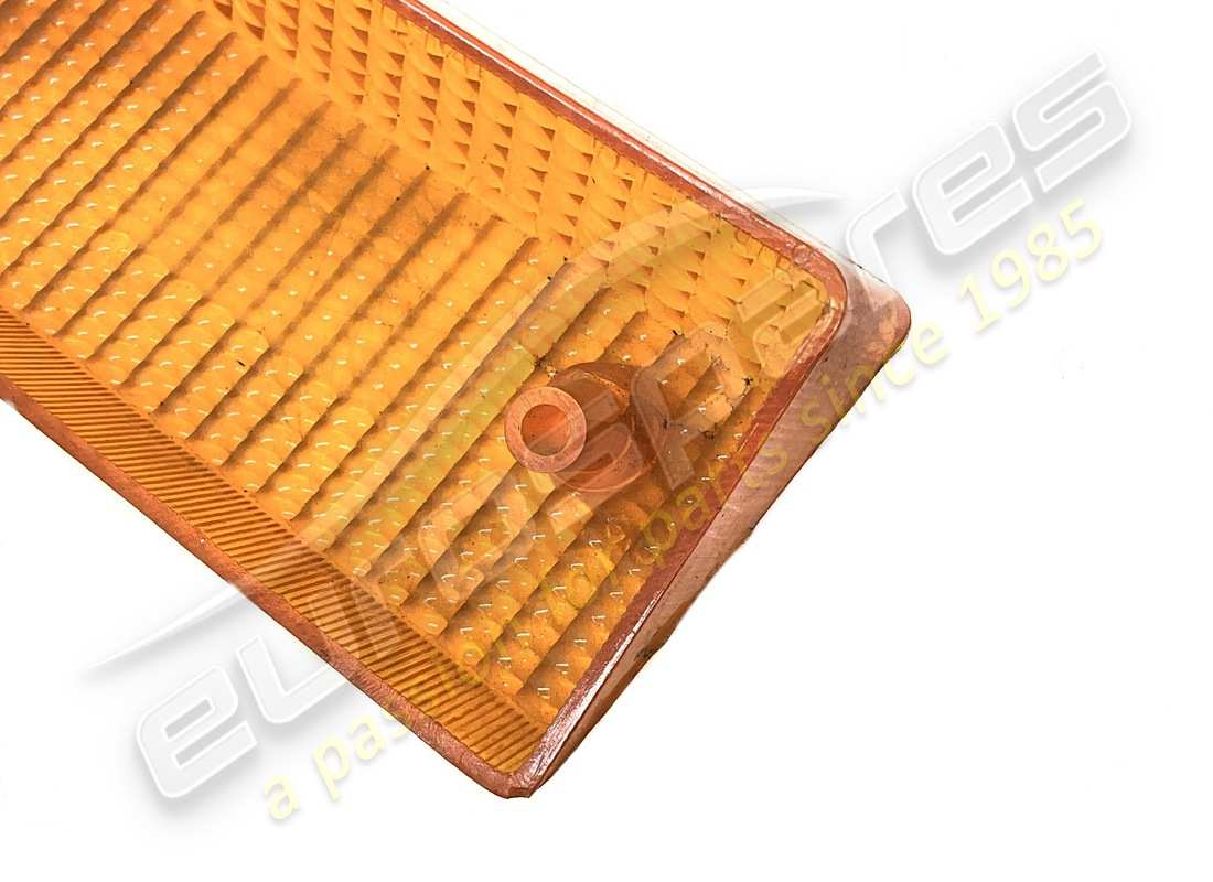 lentille d'indicateur avant rhs ferrari endommagée (orange). numéro de pièce 60326904o (3)