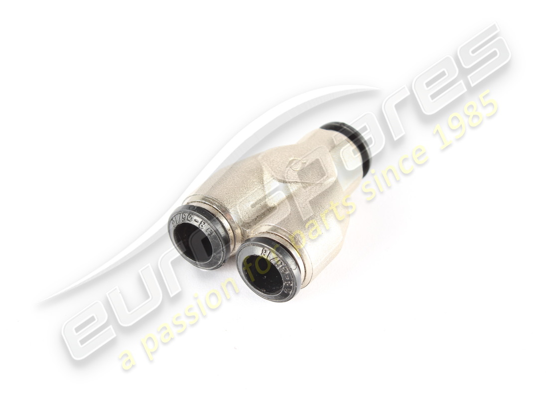 CONNECTEUR Ferrari 3-WAY D'OCCASION. NUMÉRO DE PIÈCE 339697 (1)
