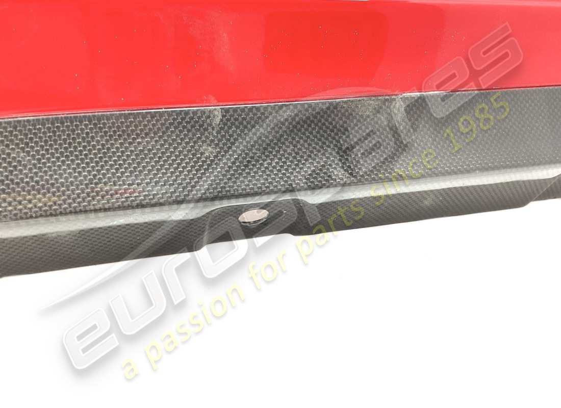 utilisé ferrari garniture sous-porte droite complète. numéro de pièce 985881797 (2)