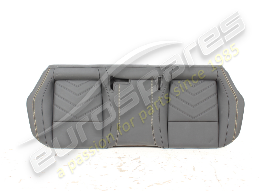 ENSEMBLE DE COUSSIN DE SIÈGE ARRIÈRE D'OCCASION Maserati. NUMÉRO DE PIÈCE 670206804 (1)