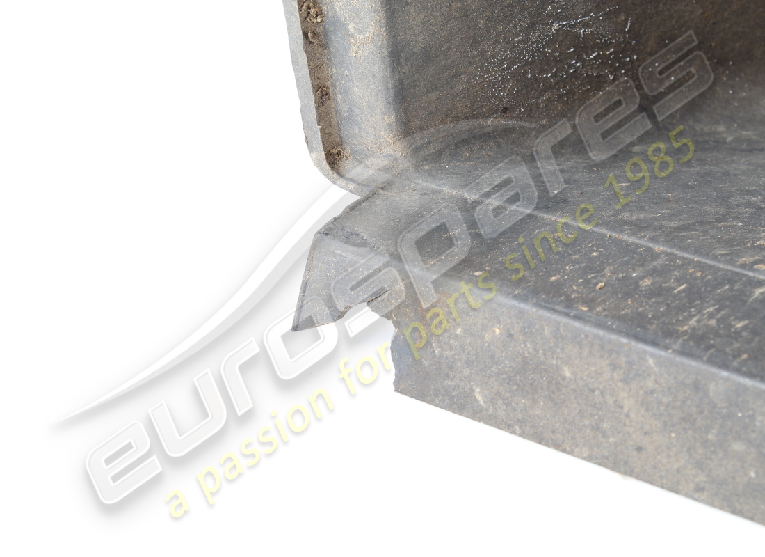 conduit d'air gauche d'occasion maserati. numéro de pièce 372000257 (4)