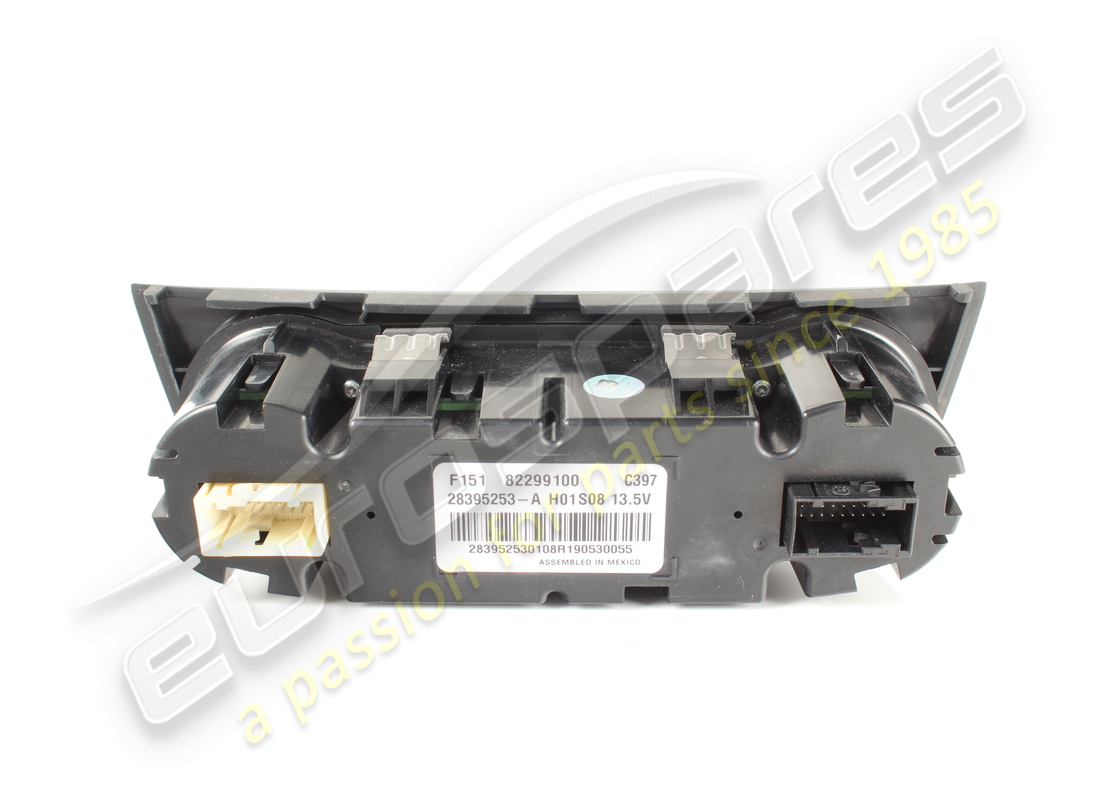 panneau de commande de climatisation d'occasion ferrari. numéro de pièce 82299100 (2)