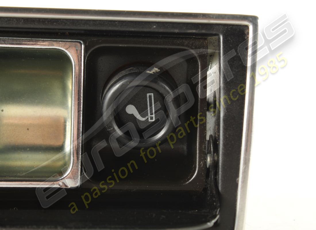 ferrari cendrier chrome utilisé. numéro de pièce 2576492000 (2)