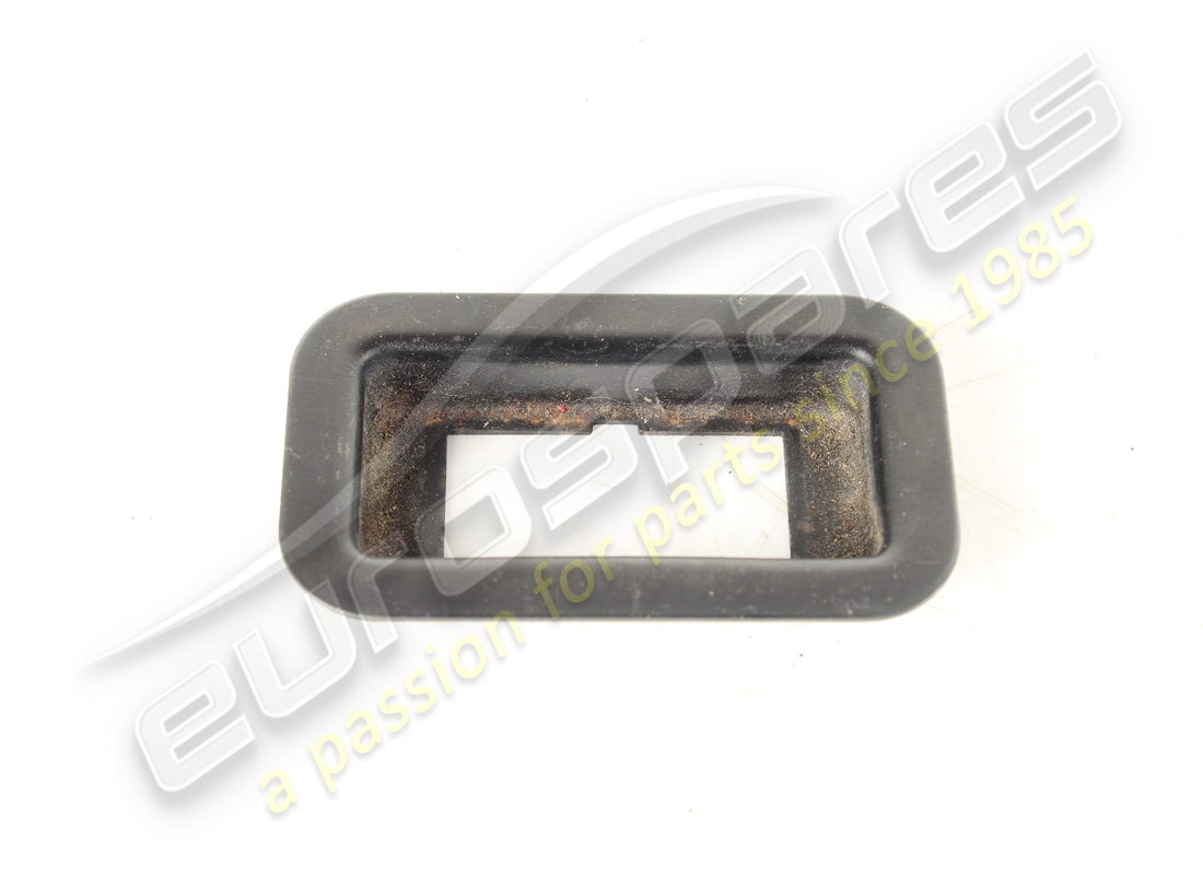 moulure ferrari utilisée. numéro de pièce 61913300 (1)