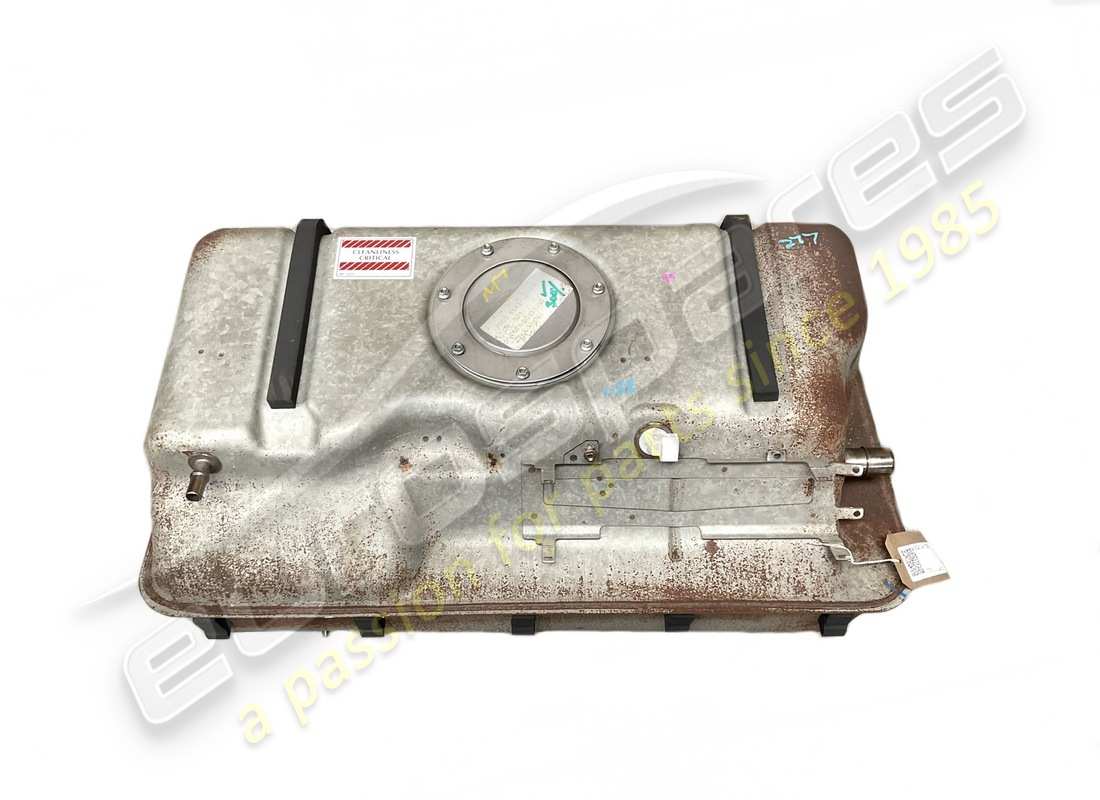 ENSEMBLE RÉSERVOIR ET CARTOUCHE Aston Martin UTILISÉ. NUMÉRO DE PIÈCE BG433411296 (1)