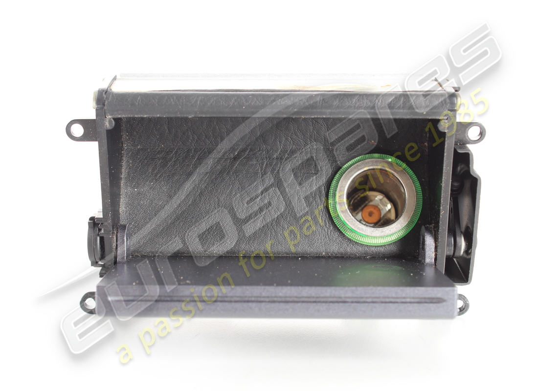 CENDRIER HOMME D'OCCASION ASTON MARTIN - PLAT. NUMÉRO DE PIÈCE 4G438010595 (3) cendrier homme d'occasion aston martin - plat. numéro de pièce 4g438010595 (3)