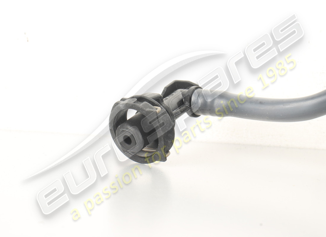 nouveau tuyau de refroidissement lamborghini. numéro de pièce 4m0121081dn (2)