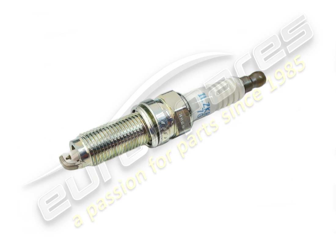nouvelle bougie d'allumage maserati. numéro de pièce 675000934 (1)