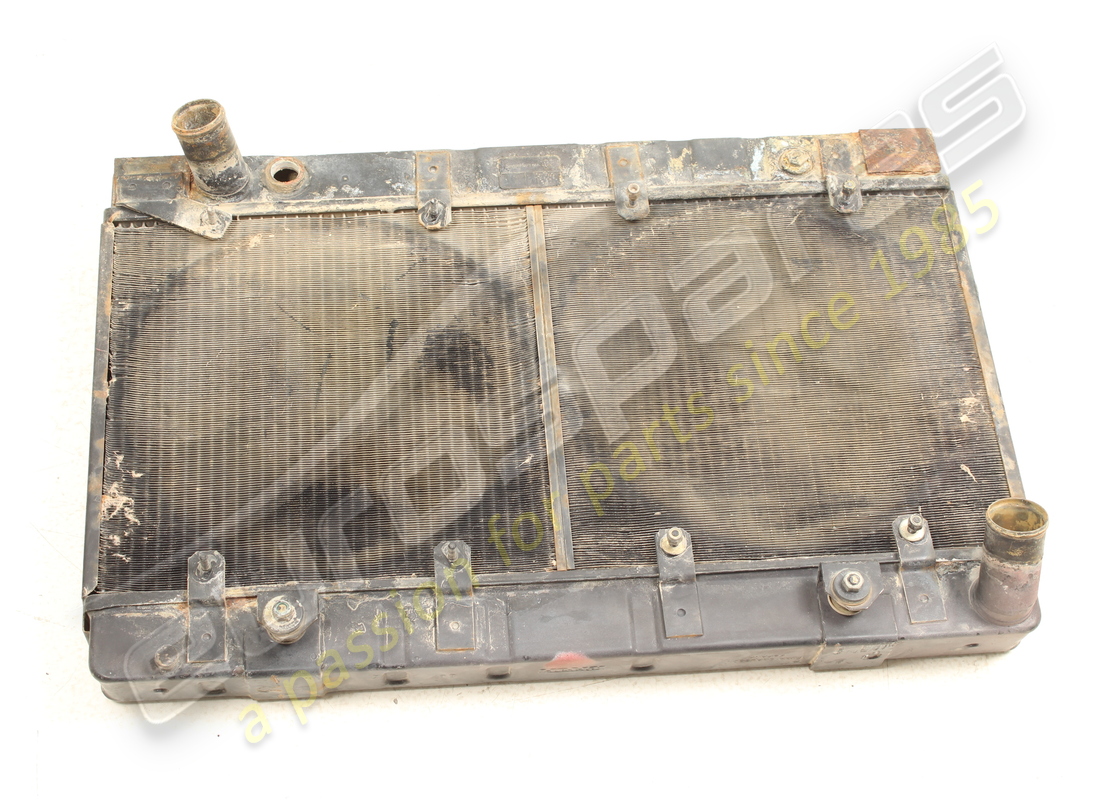RADIATEUR À EAU Ferrari UTILISÉ. NUMÉRO DE PIÈCE 126879 (1)