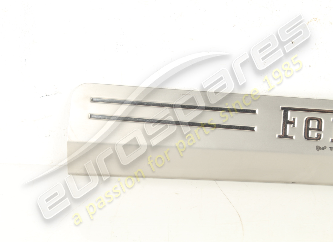 UTILISÉ FERRARI PLAQUE DE PIED LH. NUMÉRO DE PIÈCE 81362300 (2) utilisé ferrari plaque de pied lh. numéro de pièce 81362300 (2)