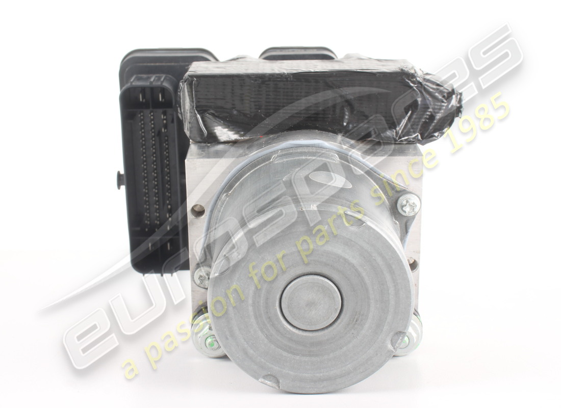 UTILISÉ FERRARI UNITÉ HYDRAULIQUE. NUMÉRO DE PIÈCE 331000 (7) utilisé ferrari unité hydraulique. numéro de pièce 331000 (7)