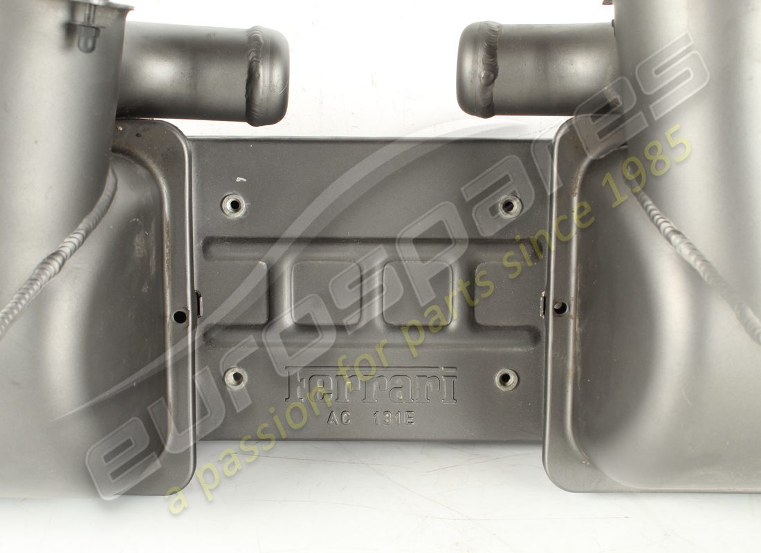 boîte de filtre complète d'occasion ferrari. référence 220469 (3)