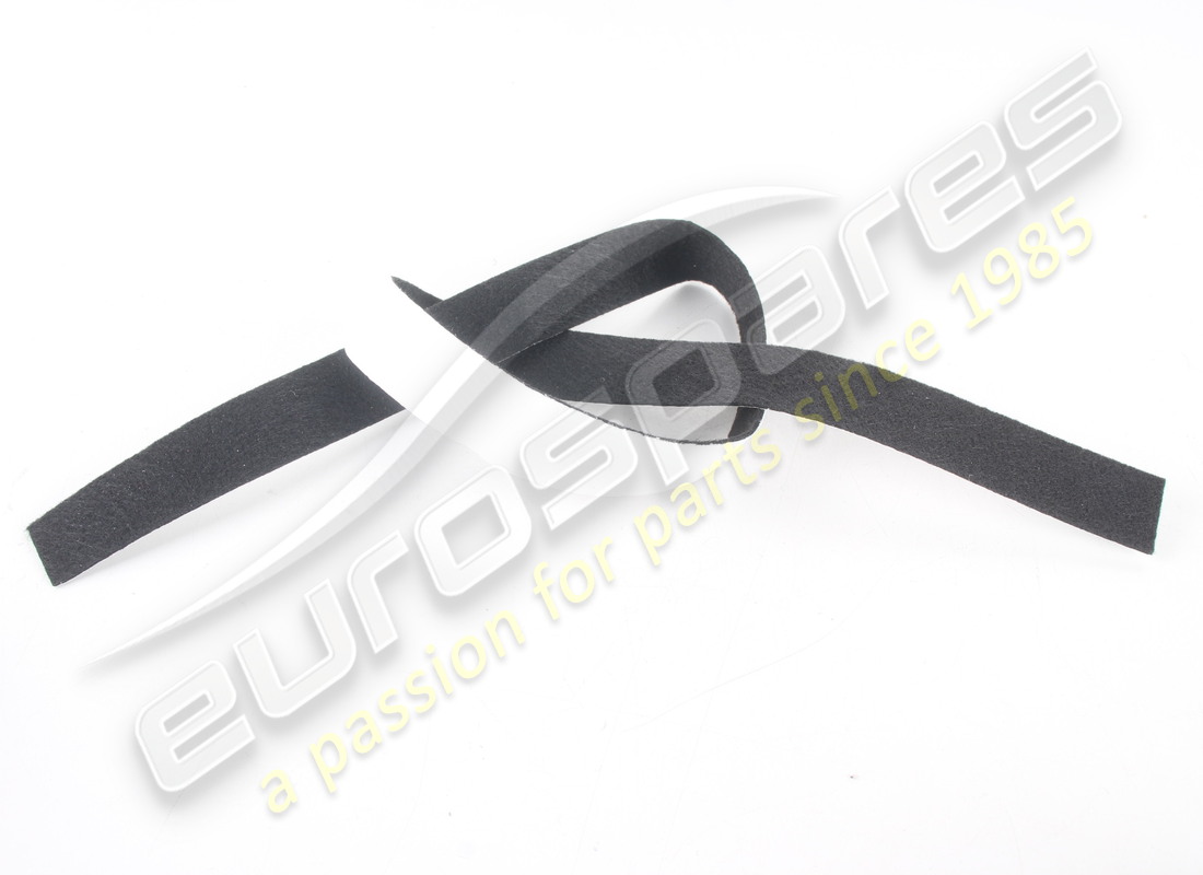 NOUVEAU COUSSIN EN FEUTRE FERRARI. RÉFÉRENCE 84838700 (1) nouveau coussin en feutre ferrari. référence 84838700 (1)