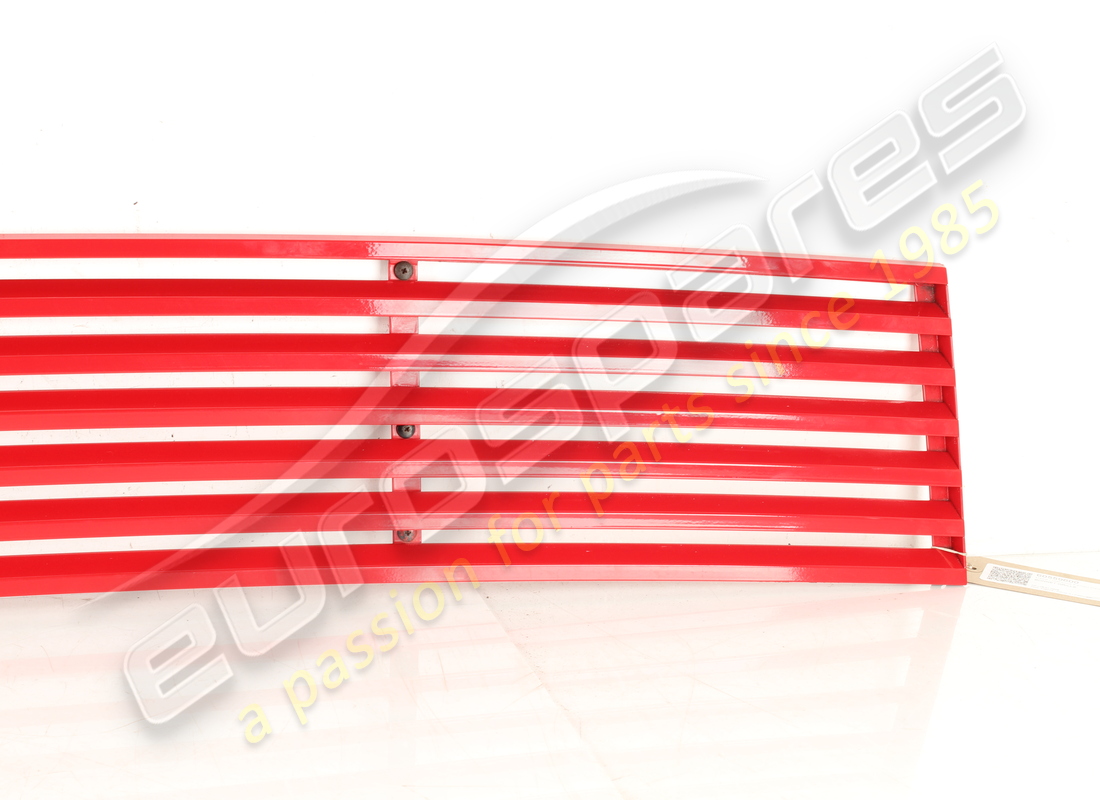 GRILLE DE CAPOT FERRARI UTILISÉE. NUMÉRO DE PIÈCE 60559600 (3) grille de capot ferrari utilisée. numéro de pièce 60559600 (3)
