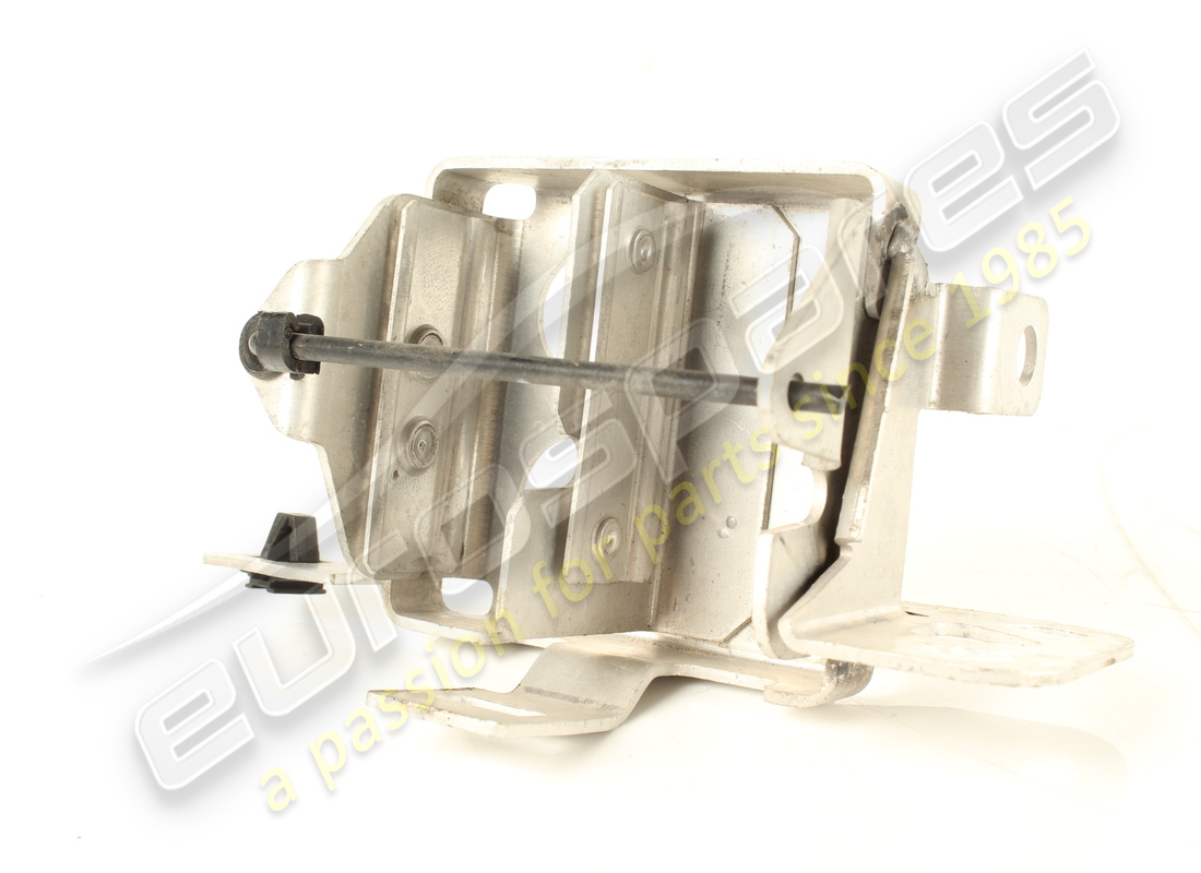 SUPPORT DE MONTAGE DE SOUPAPE TGK D'OCCASION Ferrari. NUMÉRO DE PIÈCE 84066200 (1)