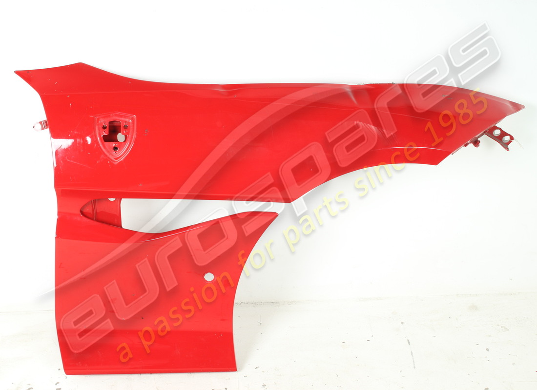 aile avant droite ferrari endommagée. numéro de pièce 88750411 (5)