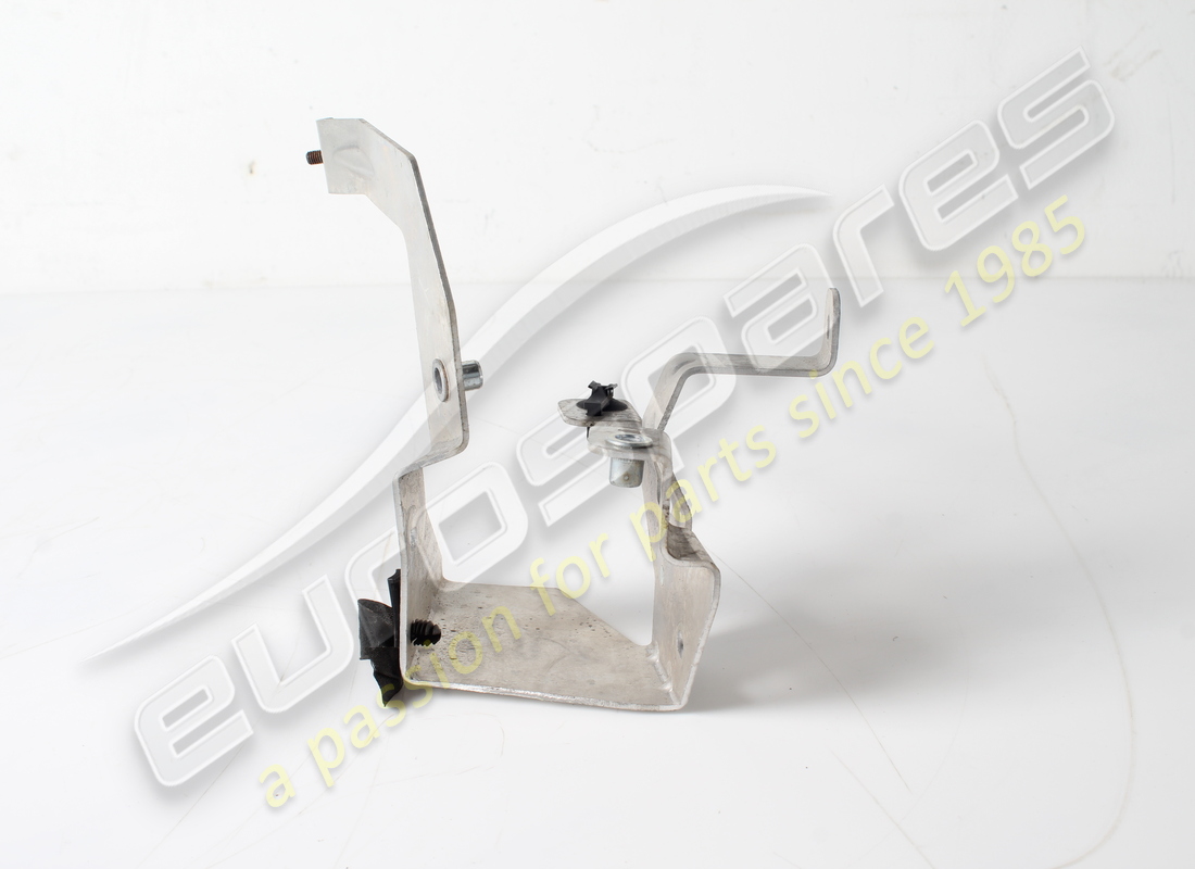 support de connecteur de suspension arrière droit d'occasion ferrari. numéro de pièce 947581 (3)