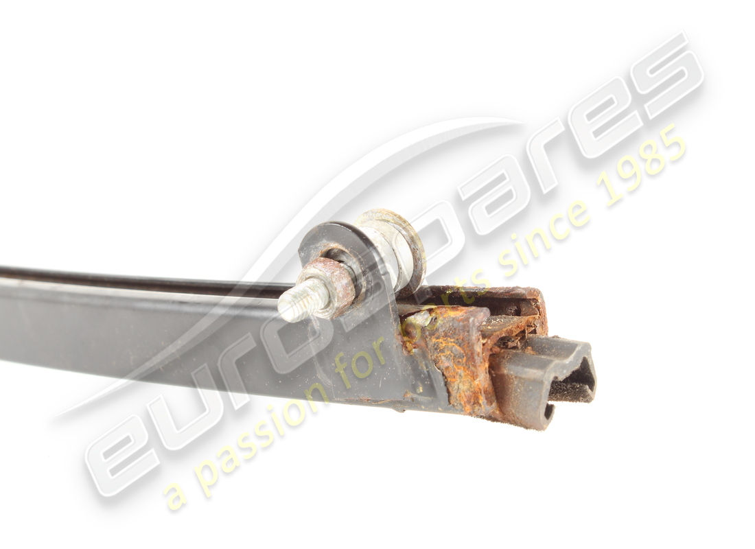 UTILISÉ FERRARI CADRE RH VITRE DE PORTE GTS. NUMÉRO DE PIÈCE 60292000 (5) utilisé ferrari cadre rh vitre de porte gts. numéro de pièce 60292000 (5)