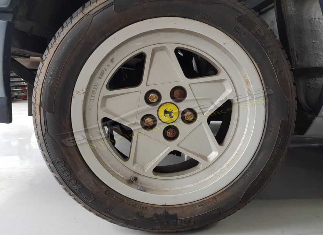 ferrari 328 (1985) avec 20,317 kilomètres, en préparation pour le démantèlement #15
