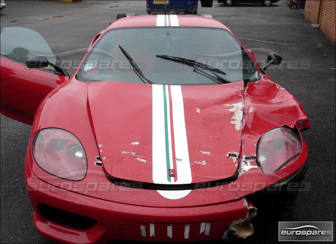 ferrari 360 modena avec 3,000 kilomètres, en préparation pour le démantèlement #8