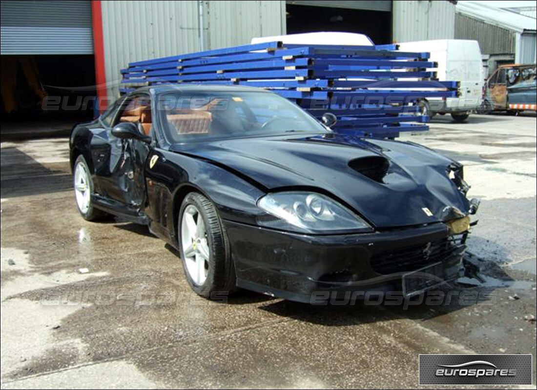 ferrari 575m maranello en préparation pour démantèlement à eurospares