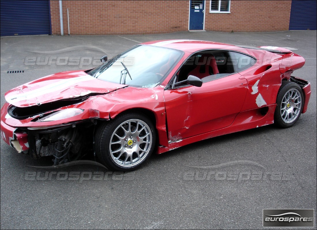 ferrari 360 modena avec 3,000 kilomètres, en préparation pour le démantèlement #10