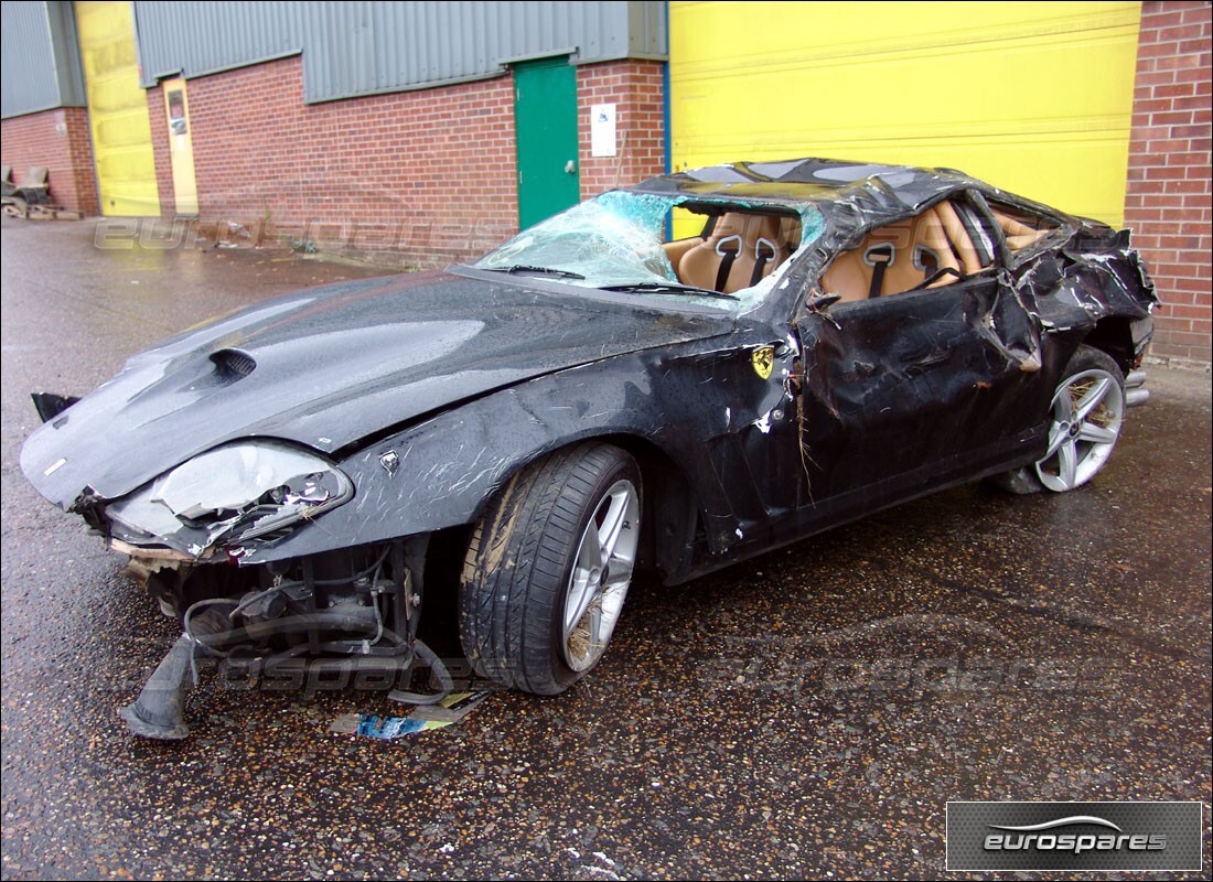 ferrari 575m maranello en préparation pour démantèlement à eurospares