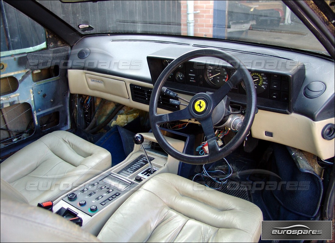 ferrari mondial 3.0 qv (1984) avec 64,000 miles, en préparation pour le démontage #6