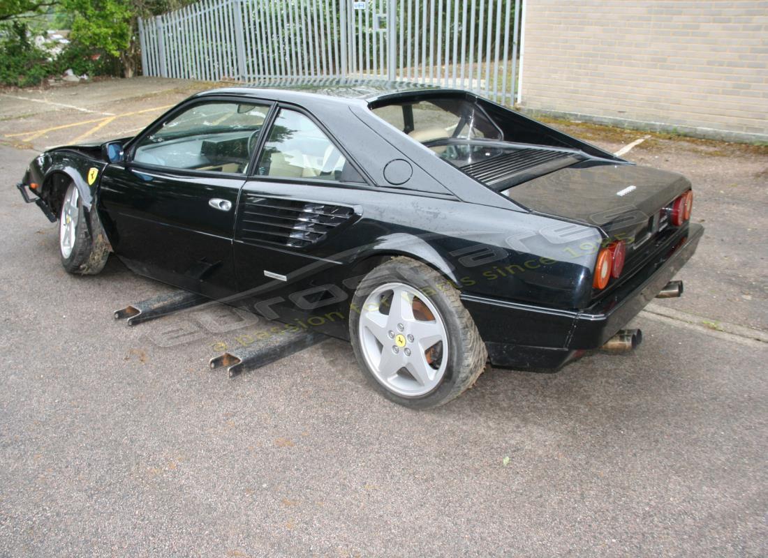 ferrari mondial 3.0 qv (1984) avec 53,437 miles, en préparation pour le démontage #3