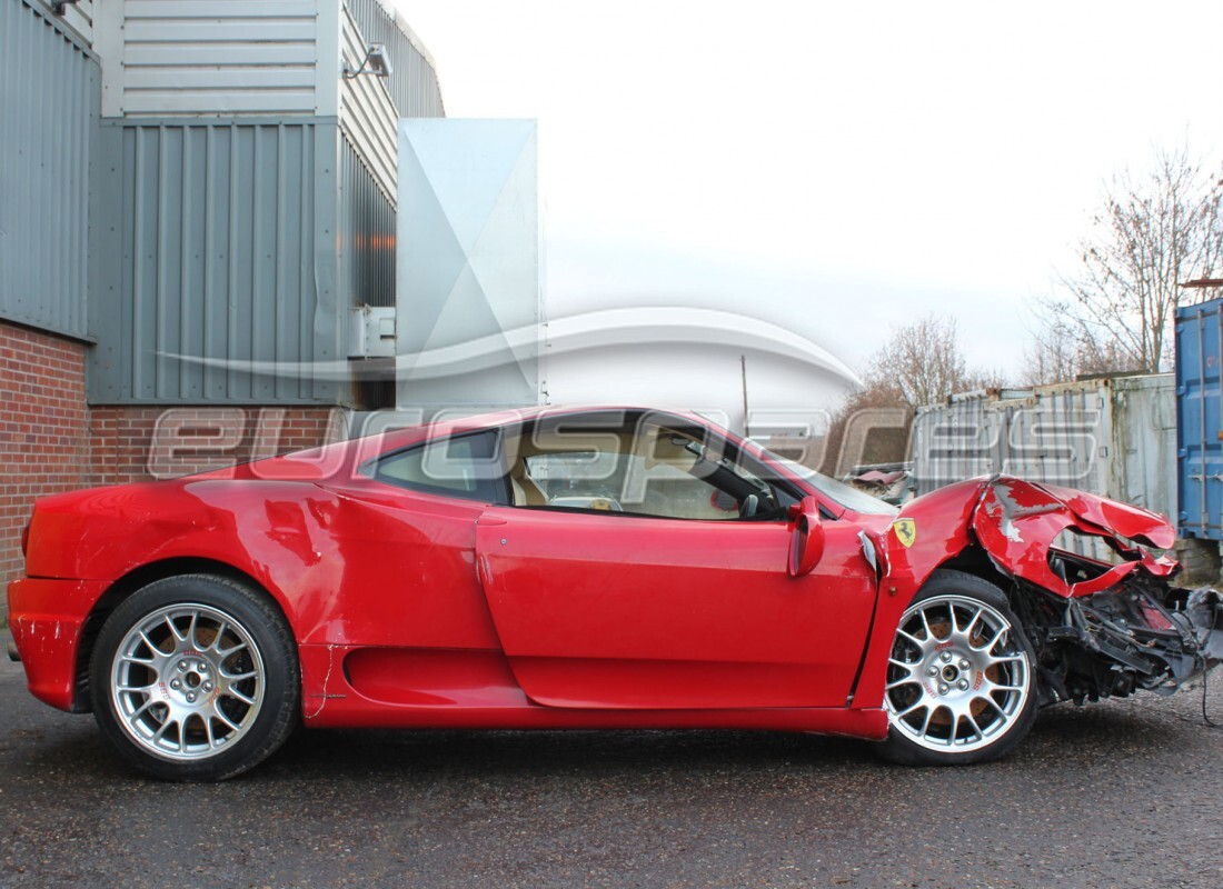 ferrari 360 modena avec 33,424 miles, en préparation pour le démontage #3