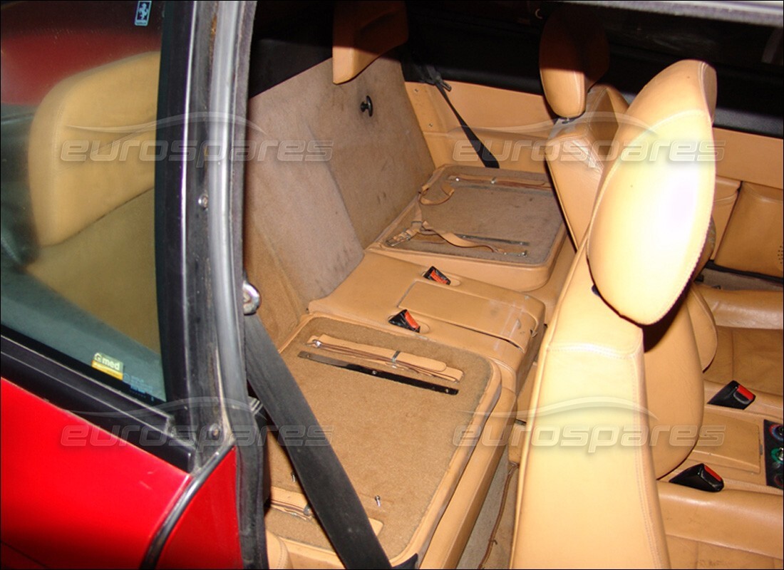 ferrari mondial 3.4 t coupe/cabrio avec 46,000 miles, en préparation pour le démontage #6