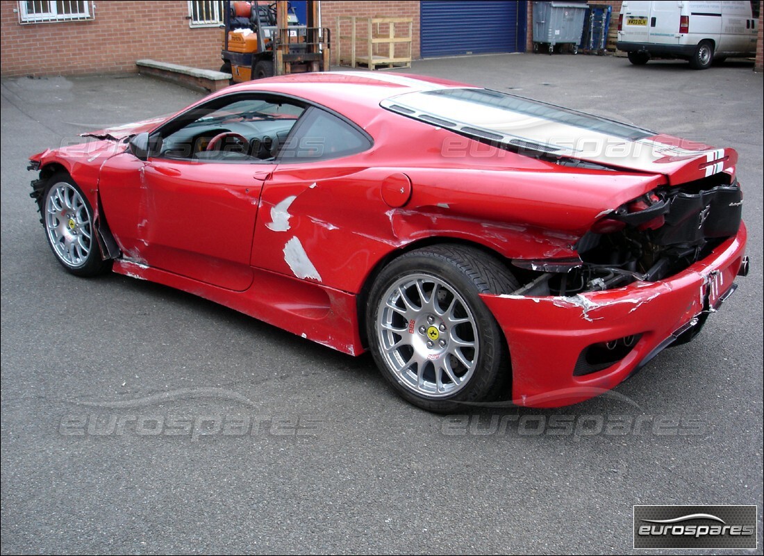 ferrari 360 modena avec 3,000 kilomètres, en préparation pour le démantèlement #2