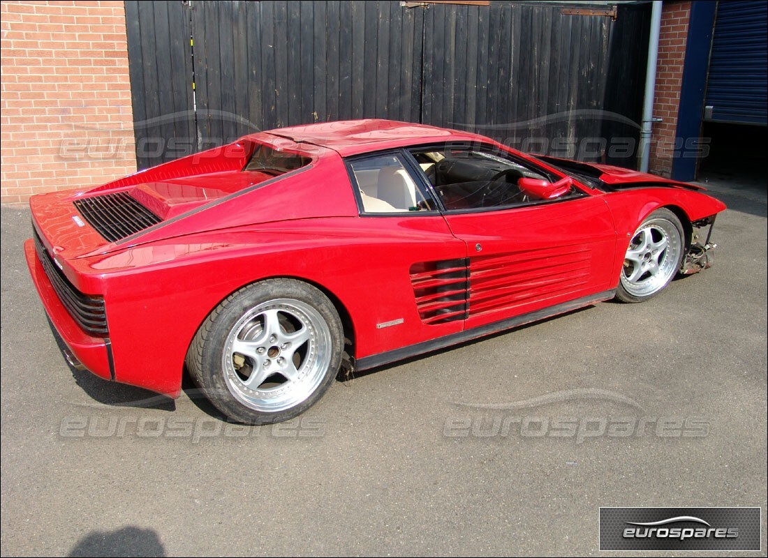 ferrari testarossa (1990) avec 33,992 miles, en préparation pour le démontage #4