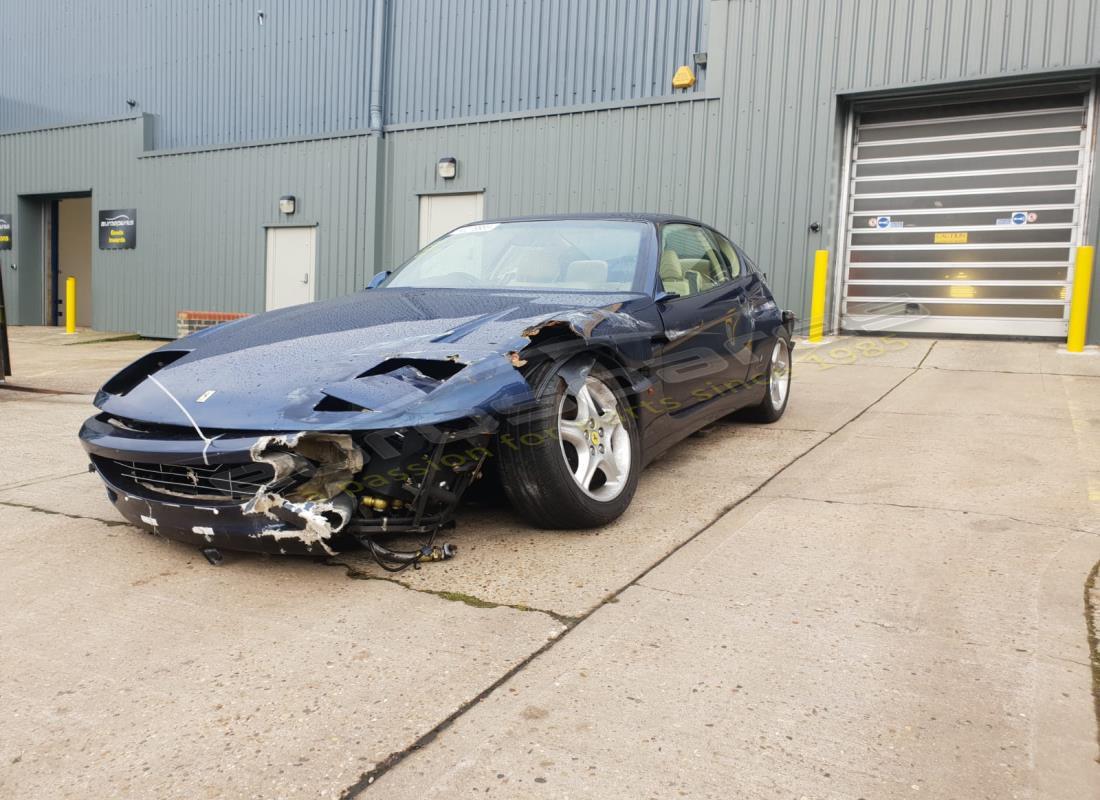 ferrari 456 gt/gta en préparation pour démantèlement à eurospares